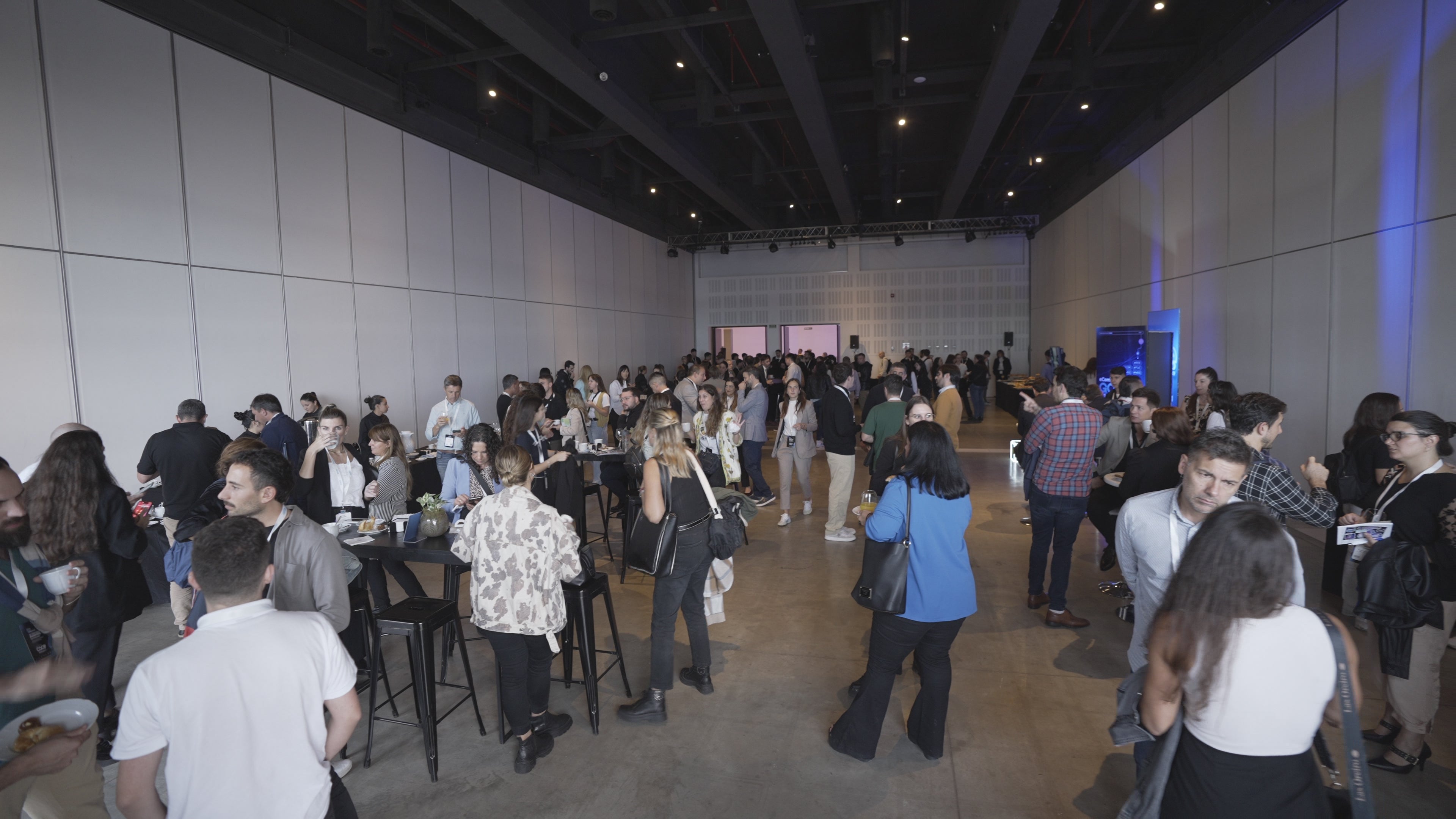 Cargar video: Networking